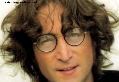 레논과 매카트니 점성술 비교