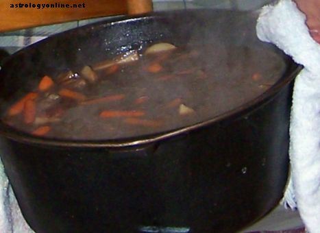 Самхаин рецепт: Кадуља традиционална супа говедина