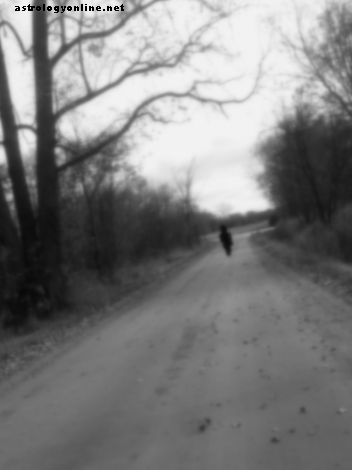 Paranormalno - Senčni ljudje: teorije in osebne izkušnje