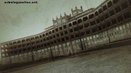 Waverly Hills Sanatorium : 미국에서 가장 유령이 많은 곳 여행