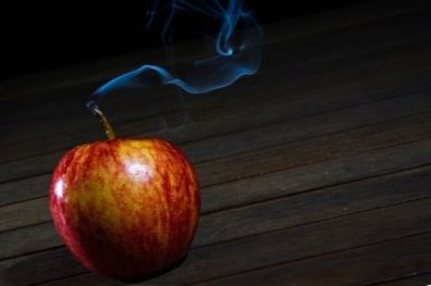 Un sort de Samhain Apple: dissoudre les liens avec le passé